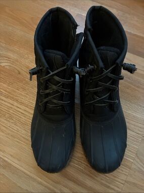 Nautica Black Quilted Winter Ankle Boots